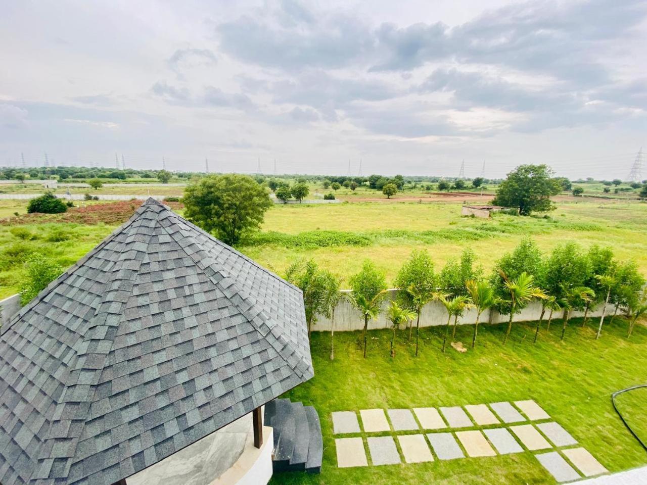 V R Farms Exotic Villa Venkatāpur Εξωτερικό φωτογραφία