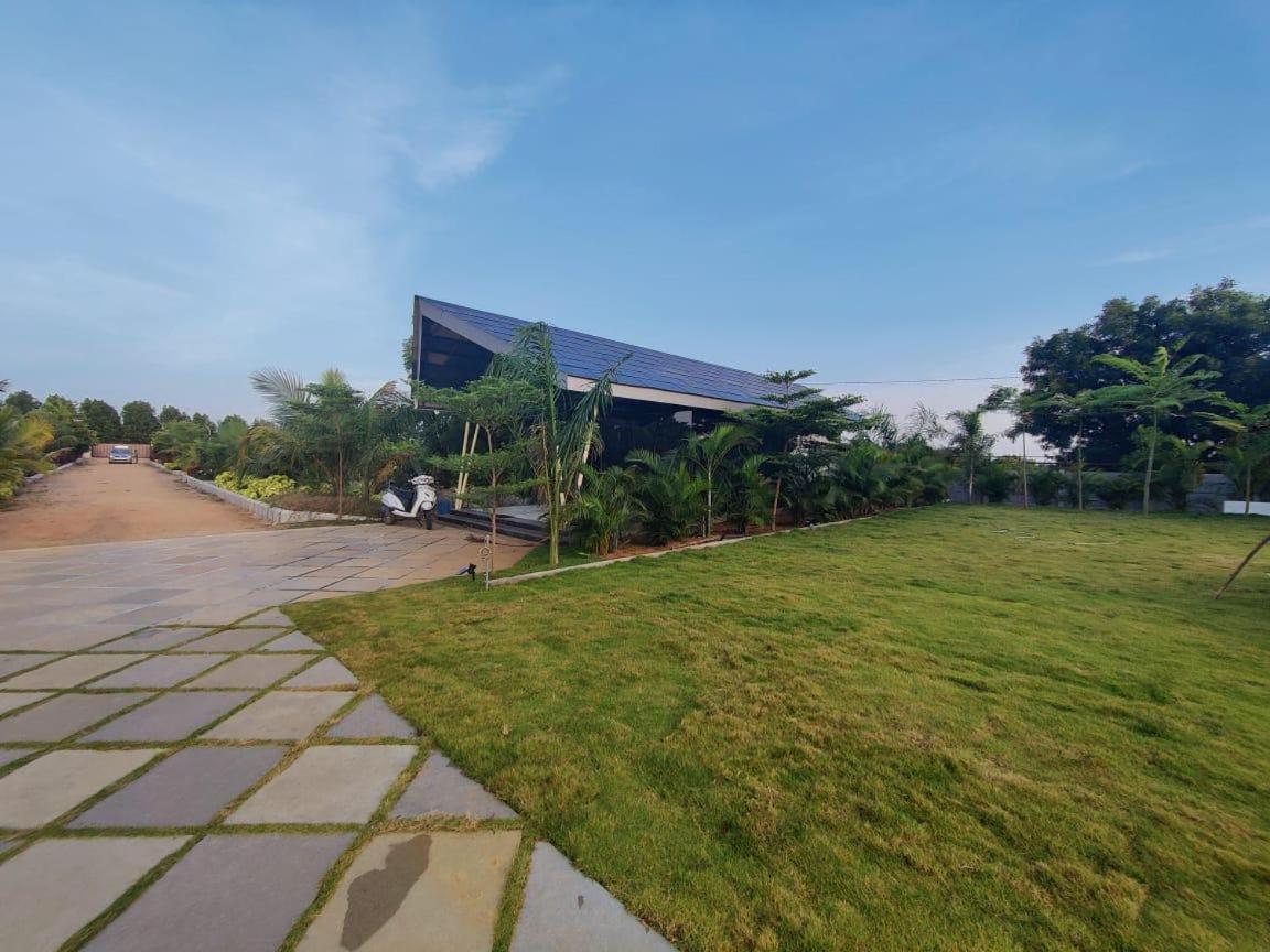 V R Farms Exotic Villa Venkatāpur Εξωτερικό φωτογραφία