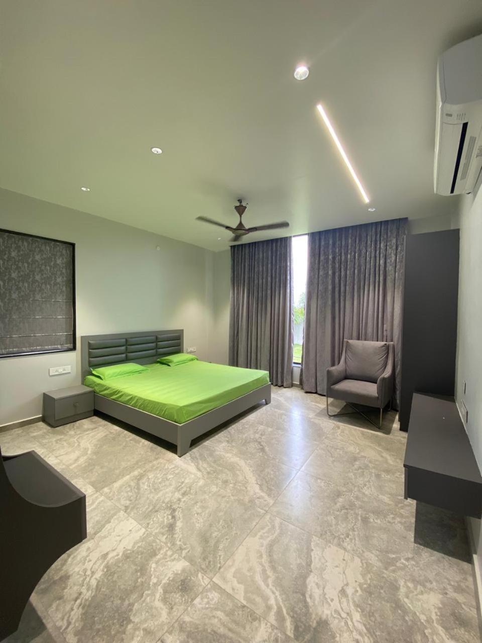 V R Farms Exotic Villa Venkatāpur Εξωτερικό φωτογραφία